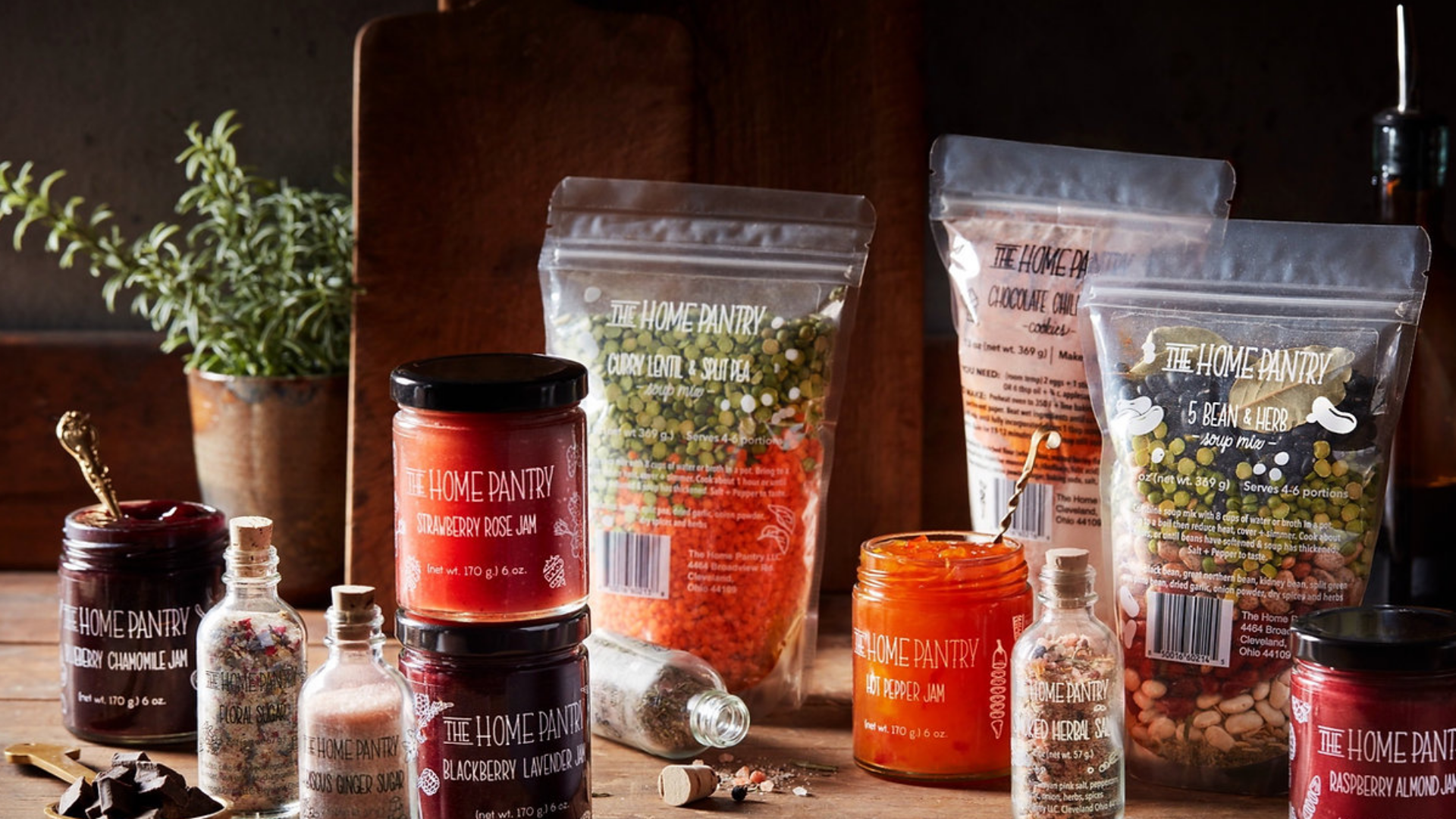 Sauces and seasoning products with custom labels and packaging